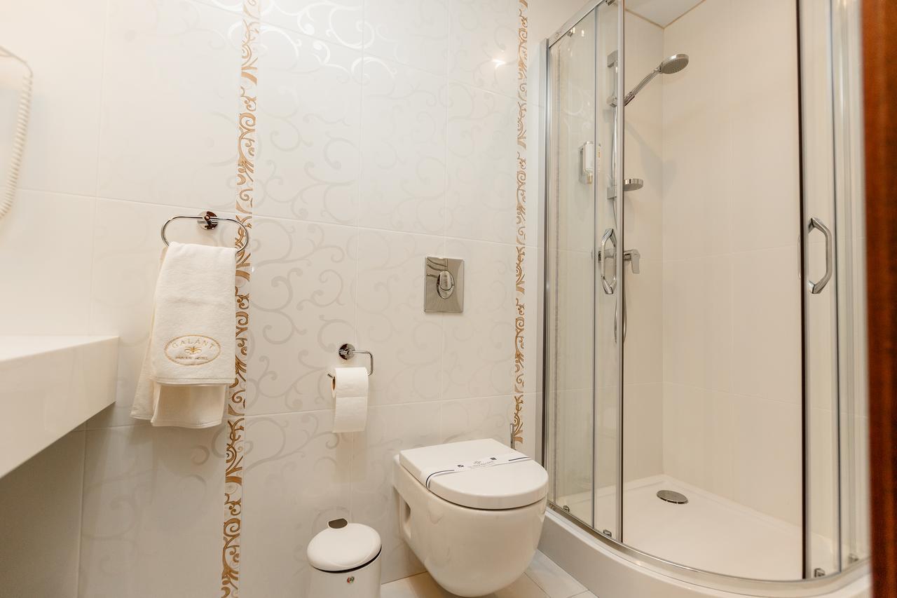 Galant Hotel Truskavets Luaran gambar